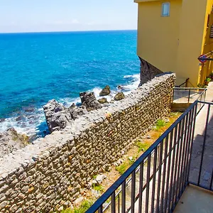 https://sailors-accommodation.sicilyhotelsitaly.net