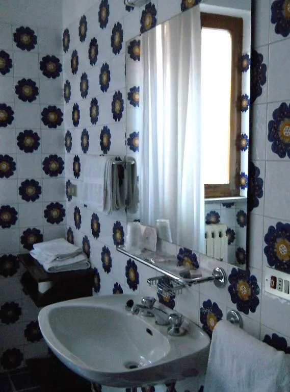 Hotel Del Pesce Luino