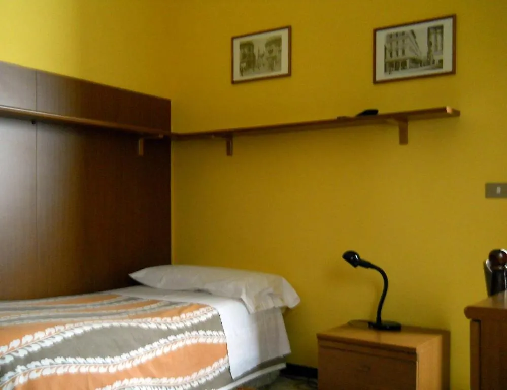 Hotel Del Pesce Luino 0*,  Italy